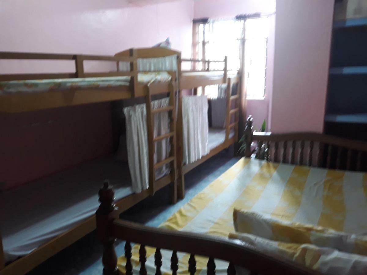 Cv Bed N Bath Bed & Breakfast Baguio City Exterior photo